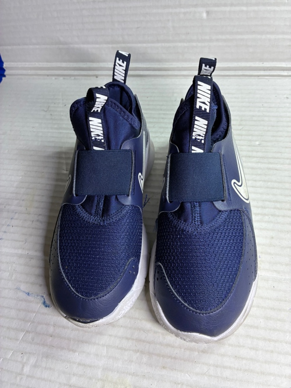 Nike Kids Navy & White Slip-On Sneakers USED SKU FN1449-403